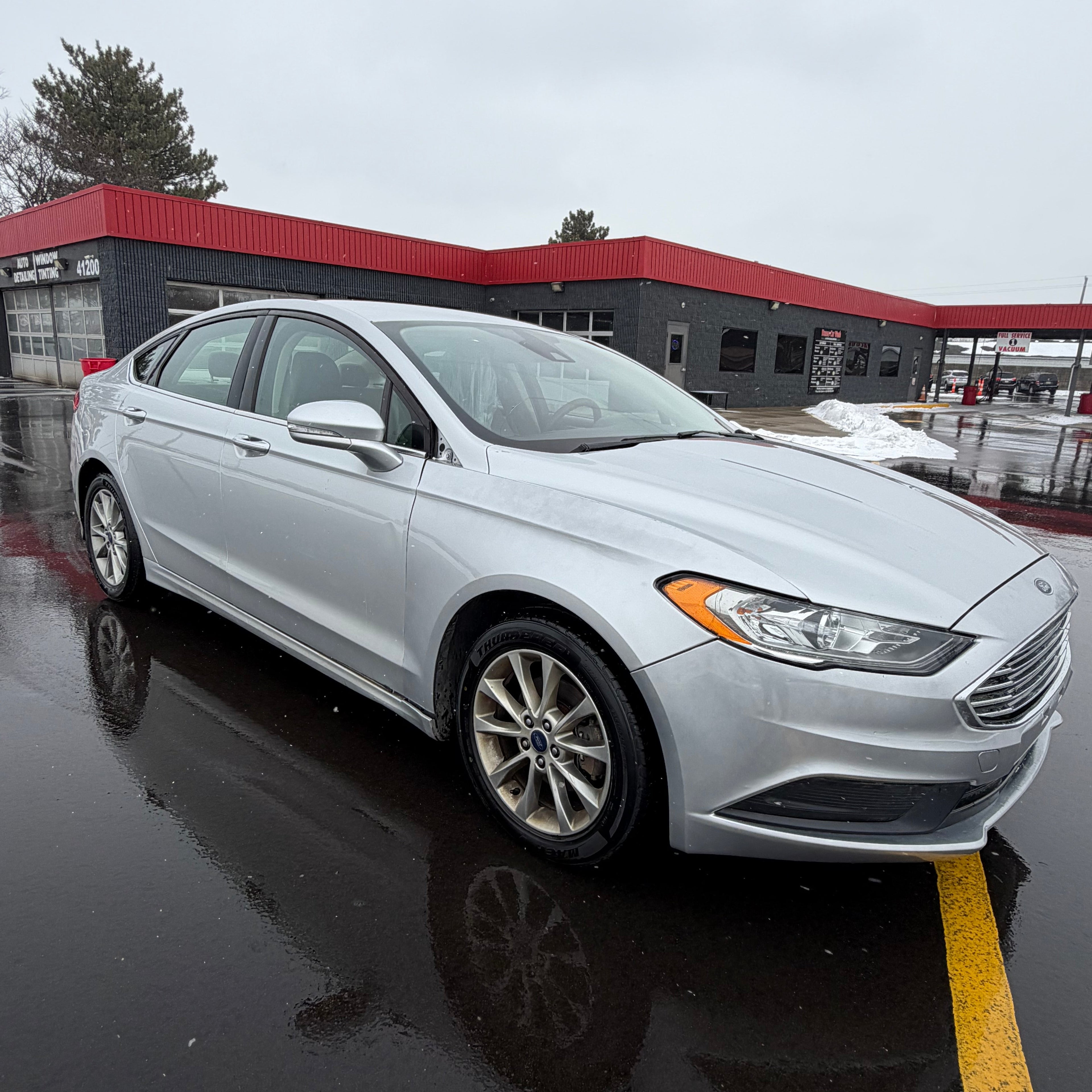 FULL SIZE FORD FUSION